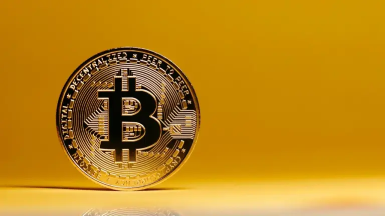 Bitcoin Adoption in U.S. Could Double by 2025, Senator Vance Highlights